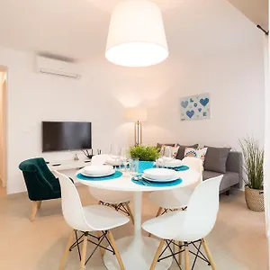 https://beautiful-cozy-apartment-city-center.es-andalucia.com